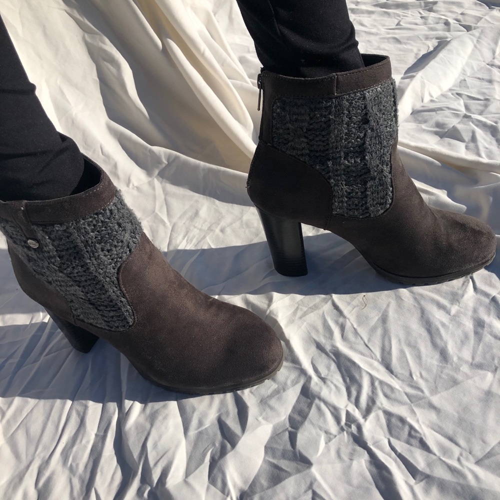 Heel booties